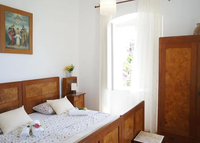 House With Private Pool At The In - Peljesac Villa Orebić