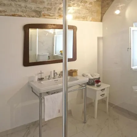 Villa House With Private Pool At The In - Peljesac *