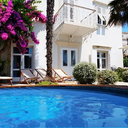 Villa House With Private Pool At The In - Peljesac
