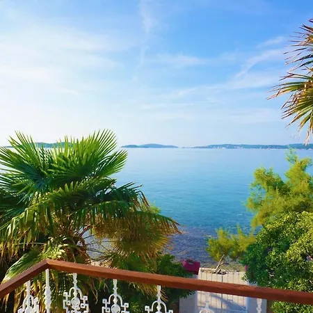 Villa House With Private Pool At The In - Peljesac *